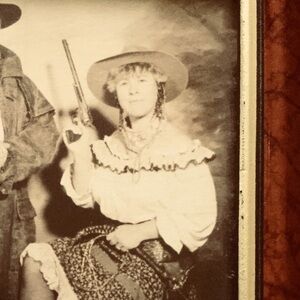 Meet your Posher, Anne